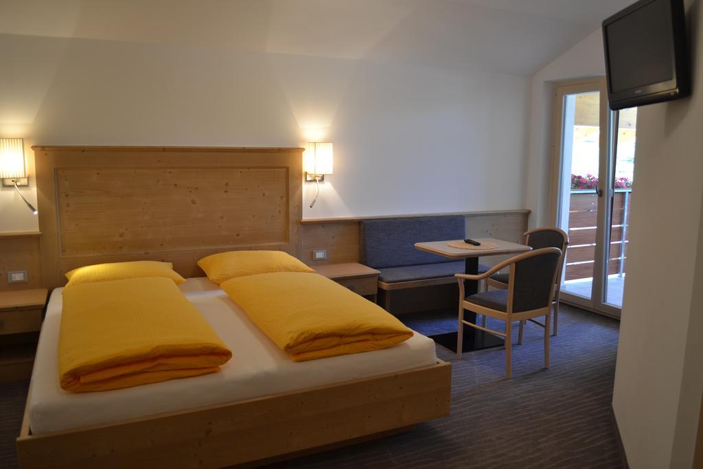 Alpshotel Bergland Pfelders Exterior foto